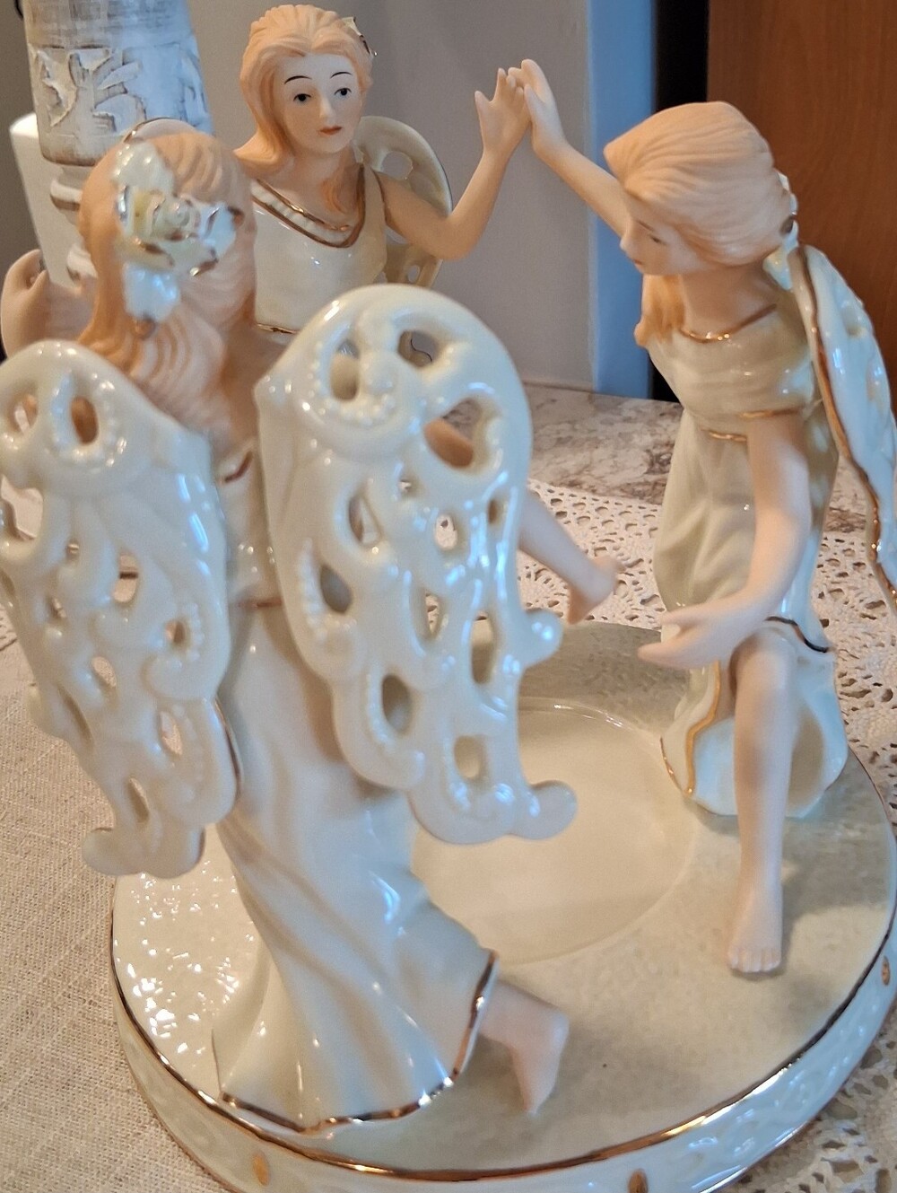 Vintage Dillards Three Dancing Angels Pillar Christmas Candle Holder Porcelain